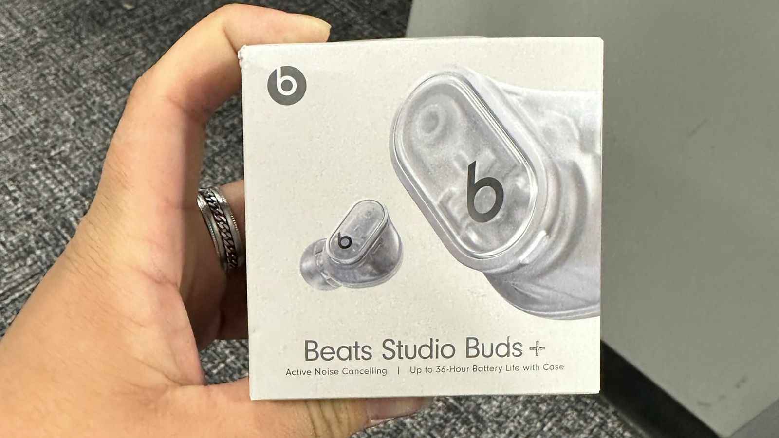 苹果Beats Studio Buds+再次曝光 证实有透明版本-Applehub心动未来官网